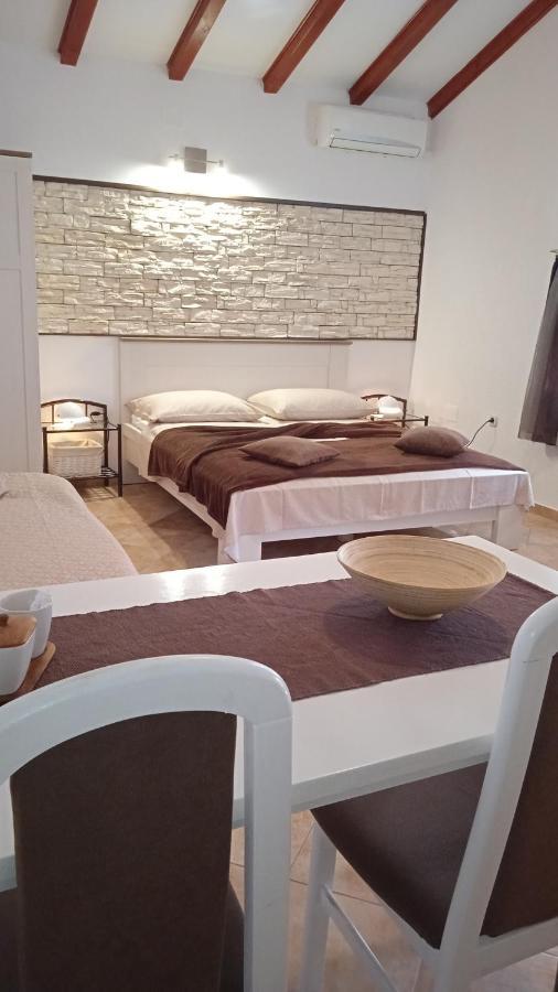 Apartments Janjac Vodice Esterno foto