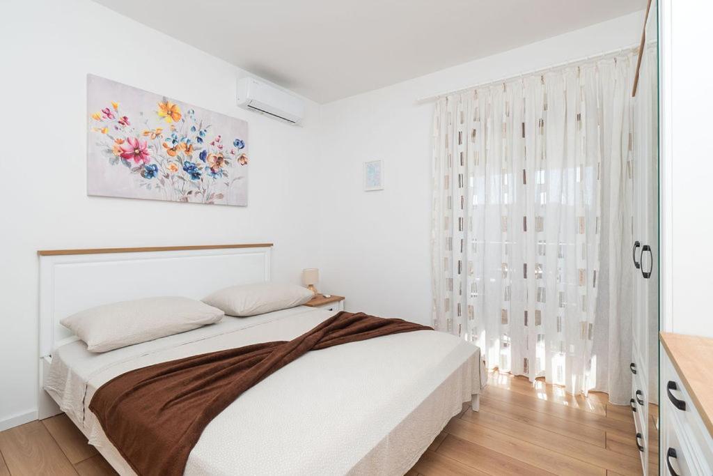 Apartments Janjac Vodice Esterno foto