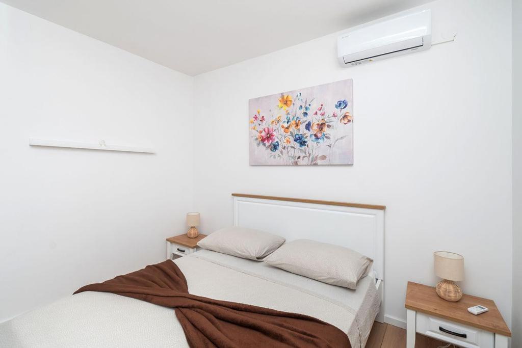 Apartments Janjac Vodice Esterno foto