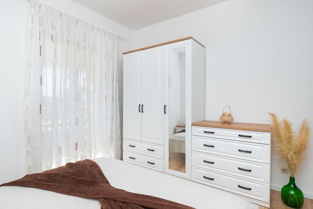 Apartments Janjac Vodice Esterno foto