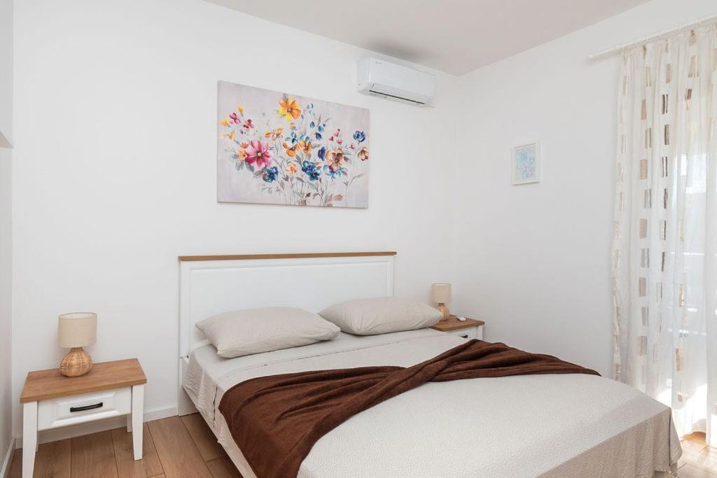 Apartments Janjac Vodice Esterno foto