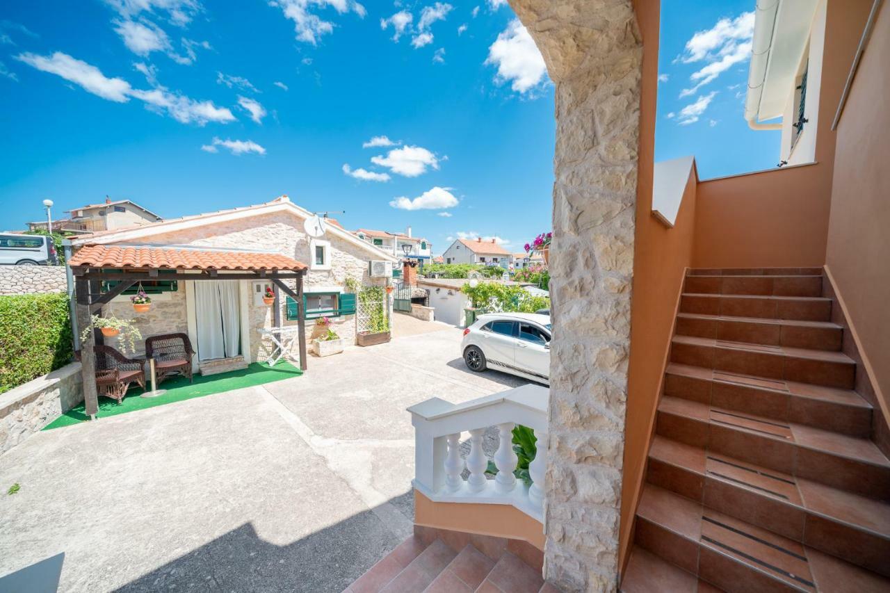 Apartments Janjac Vodice Esterno foto