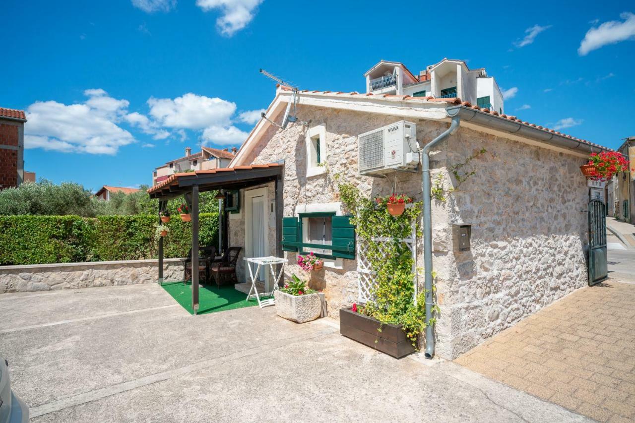 Apartments Janjac Vodice Esterno foto